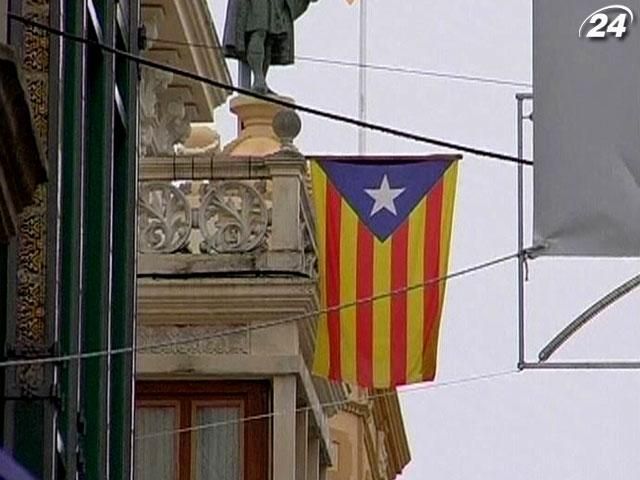 Правительство Каталонии требует независимости и вступления в ЕС Правительство Каталонии требует независимости и вступления в ЕС