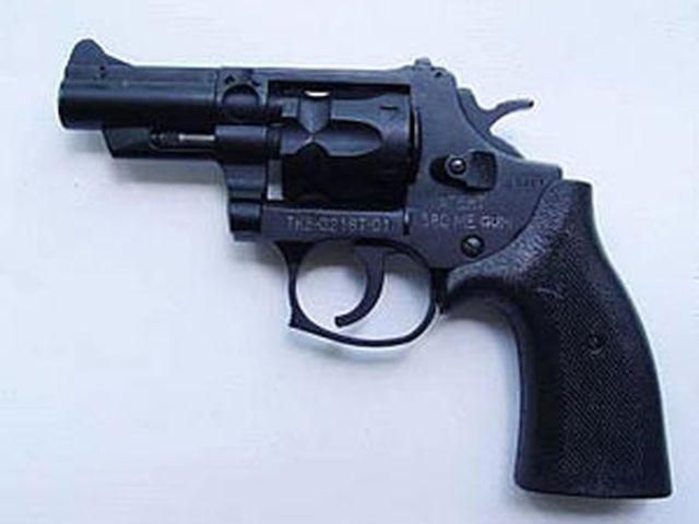 Пенсіонерка влаштувала стрілянину в ательє Пенсіонерка влаштувала стрілянину в ательє