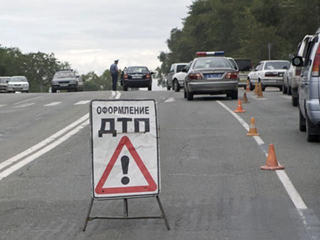 ДТП в России: погибли 8 человек ДТП в России: погибли 8 человек