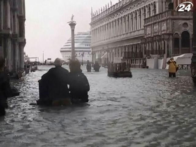 Сильні зливи затопили Венецію на 70%