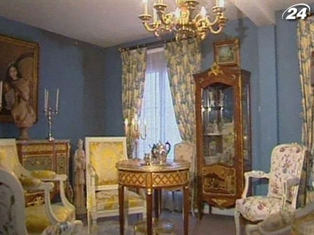 Француз Діссіді виготовляє висококласні копії антикварних меблів Француз Діссіді виготовляє висококласні копії антикварних меблів