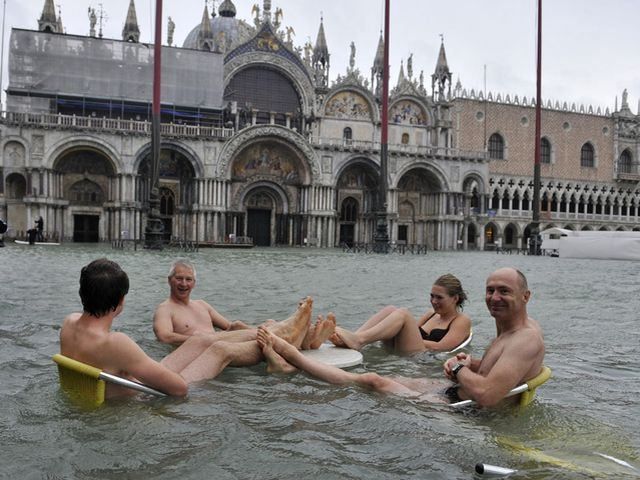 Наводнение в Венеции: "аcqua alta" затопила весь город