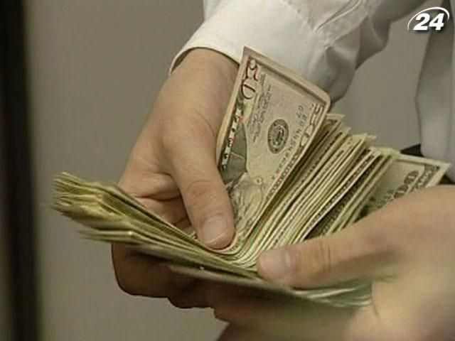 В Україні введуть 16% податок на продаж іноземної валюти
