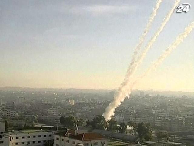 Израильские боевики атакуют объекты в секторе Газа
