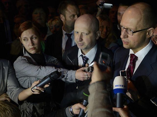 Яценюк не залишить свою посаду, – Турчинов Яценюк не залишить свою посаду, – Турчинов