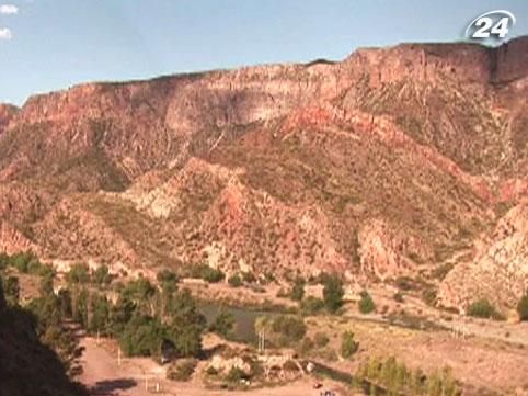 Мендоса - місто виноробства на підніжжі Анд Мендоса - місто виноробства на підніжжі Анд