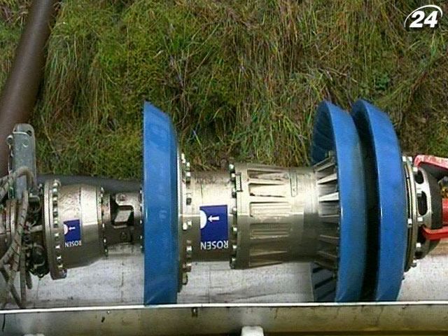 Контроль трубопроводов проводят специальные машины-"сыщики" Контроль трубопроводов проводят специальные машины-"сыщики"