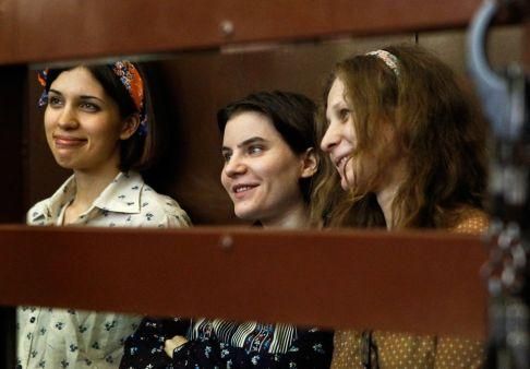 Адвокати Pussy Riot відмовились від скандальної справи Адвокати Pussy Riot відмовились від скандальної справи