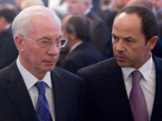 Першу сесію нової Ради будуть готувати Азаров, Тігіпко і Клюєв Першу сесію нової Ради будуть готувати Азаров, Тігіпко і Клюєв