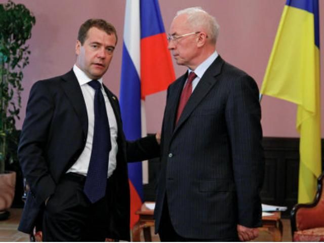 Завтра Медведев и Азаров встретятся в Москве