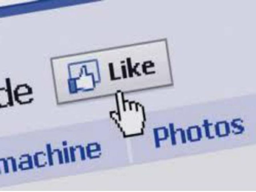 В Индии арестовали девушку за пост в Facebook В Индии арестовали девушку за пост в Facebook