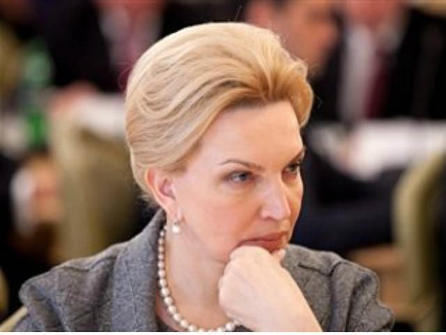 Богатирьова хоче збільшити зарплату медикам Богатирьова хоче збільшити зарплату медикам