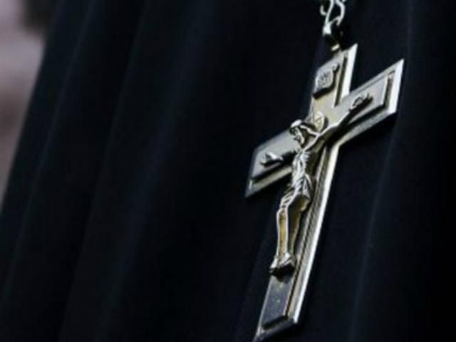 Філарет відібрав у священика сан за агітацію Філарет відібрав у священика сан за агітацію