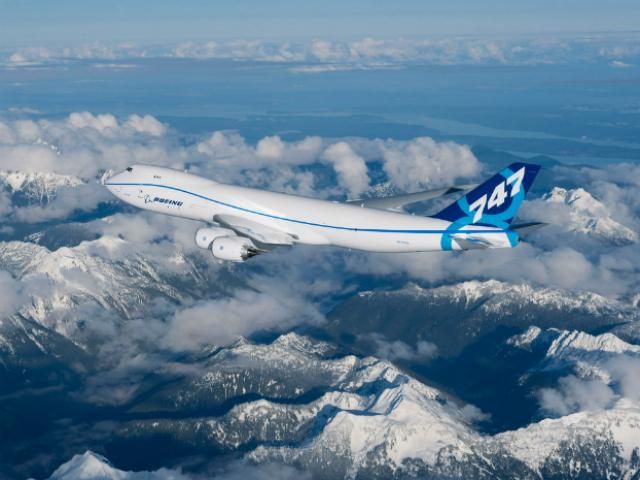 Пассажир Боинга самостоятельно посадил самолет Пассажир Боинга самостоятельно посадил самолет