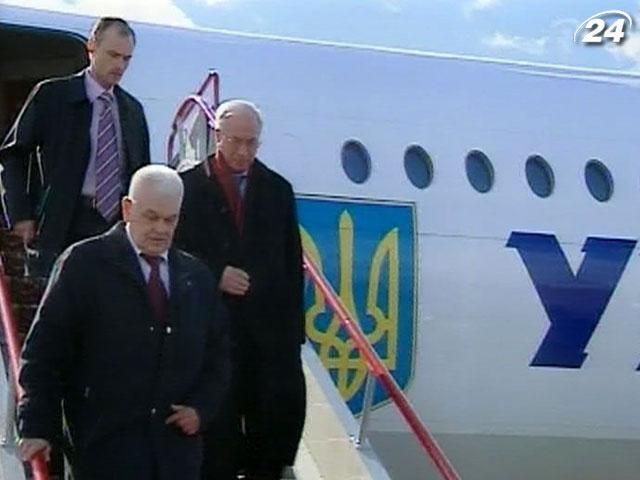 Азаров встретится с Медведевым в Москве Азаров встретится с Медведевым в Москве