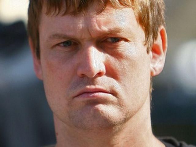 Развожаева обвинили в краже видеокамеры и 500 шапок Развожаева обвинили в краже видеокамеры и 500 шапок