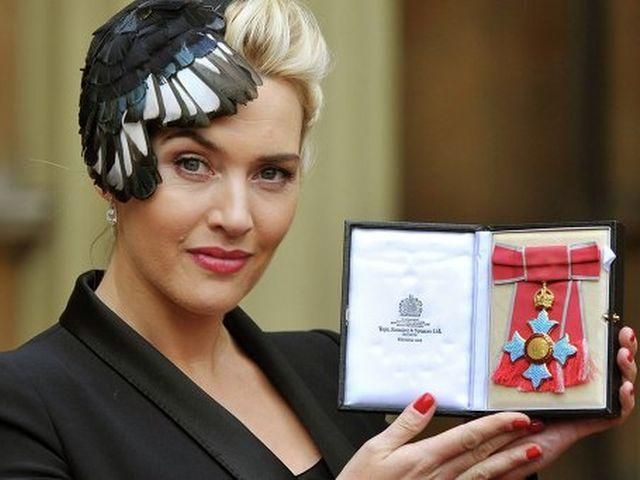 Елизавета II наградила Кейт Уинслет орденом Британской империи Елизавета II наградила Кейт Уинслет орденом Британской империи