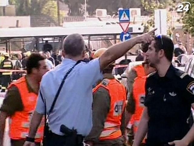 Израиль обвиняет ХАМАС в причастности к взрыву автобуса Израиль обвиняет ХАМАС в причастности к взрыву автобуса