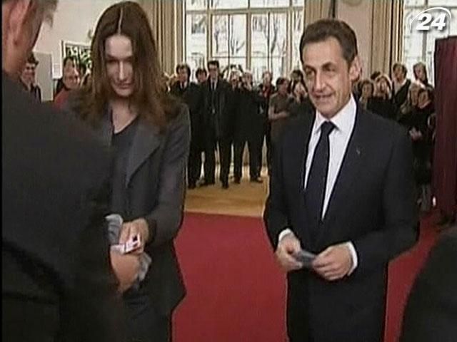 Ніколя Саркозі розповість, звідки взяв гроші на вибори