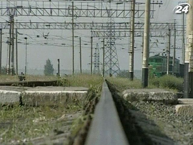 "Укрзализныця" хочет повысить тарифы на грузовые перевозки на 12% "Укрзализныця" хочет повысить тарифы на грузовые перевозки на 12%