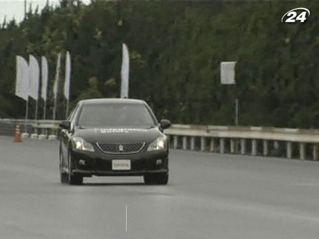 З системою безпеки Toyota потрапити в аварію майже неможливо З системою безпеки Toyota потрапити в аварію майже неможливо