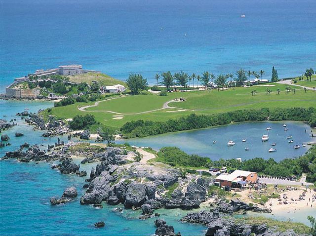 На Бермудах разбился американский вертолет. Есть жертвы На Бермудах разбился американский вертолет. Есть жертвы