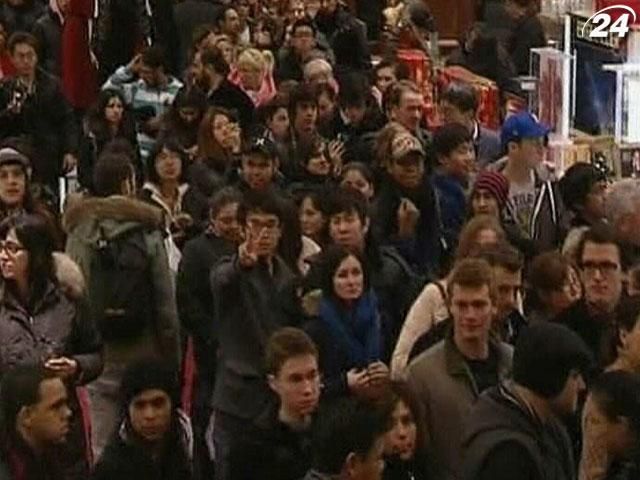 В США стартовали безумные предрождественские распродажи В США стартовали безумные предрождественские распродажи