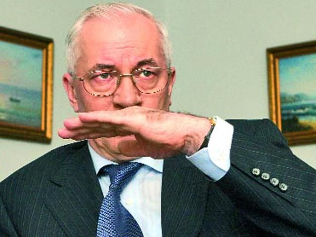 На следующий год Азаров ожидает роста ВВП около 3% На следующий год Азаров ожидает роста ВВП около 3%