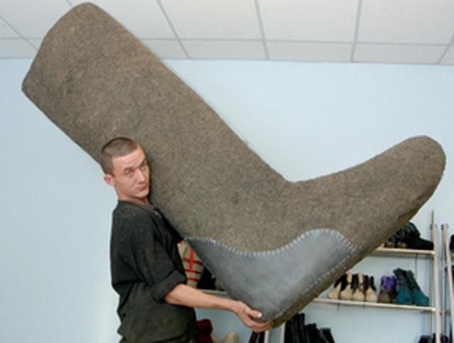 У Росії виготовили валянок вагою 52 кг У Росії виготовили валянок вагою 52 кг