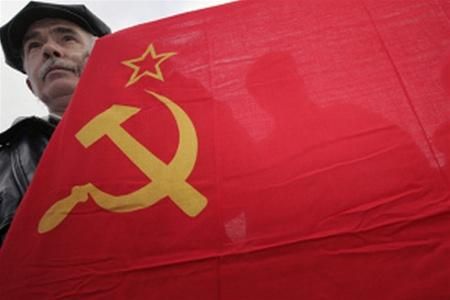 Комуніст засумнівався в Голодоморі і вважає, що геноцид відбувається сьогодні