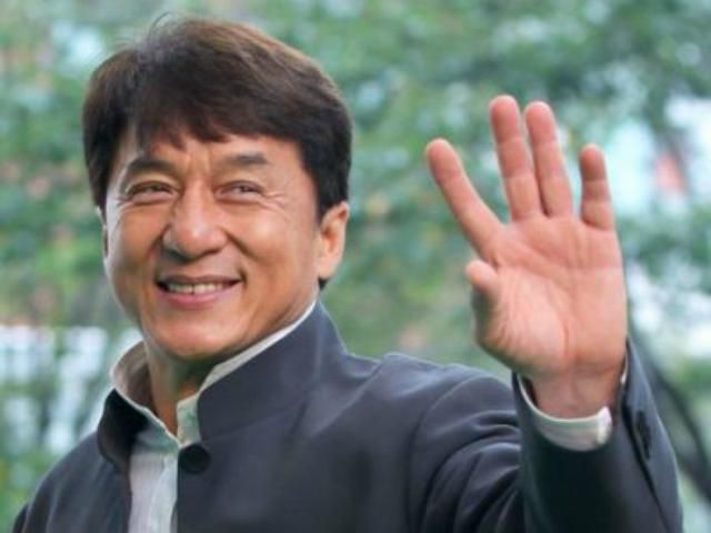 СМИ: Джеки Чан посвятит себя благотворительности СМИ: Джеки Чан посвятит себя благотворительности