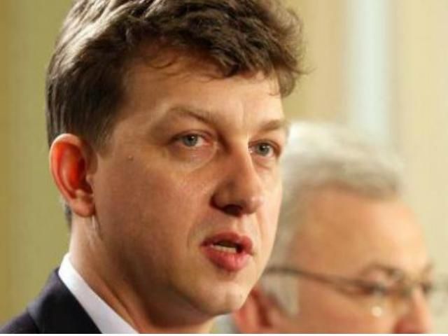 Нардеп: Клан Януковича может господствовать 28 лет Нардеп: Клан Януковича может господствовать 28 лет