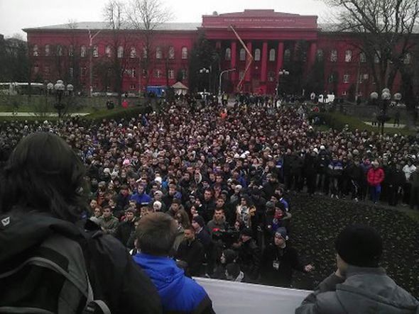 В центре Киева - 3-тысячный митинг за Павличенко