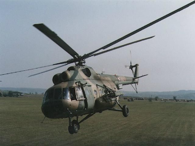 У Казахстані пропав вертоліт з 8 членами екіпажу 