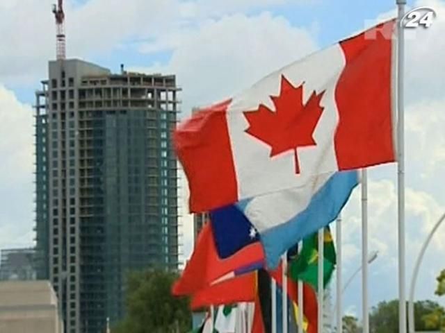 Держборг Канади стрімко зростає