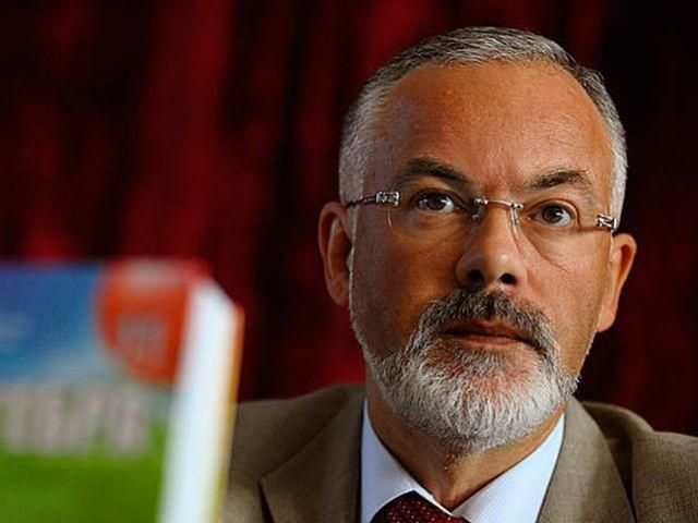 Янукович та Азаров привітали Табачника із днем народження Янукович та Азаров привітали Табачника із днем народження