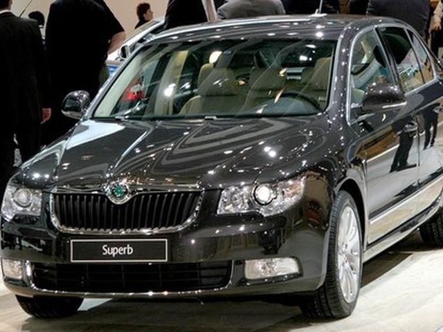 "Укрэнерго" купило авто за полмиллиона с датчиком дождя и би-ксеноновыми фарами "Укрэнерго" купило авто за полмиллиона с датчиком дождя и би-ксеноновыми фарами