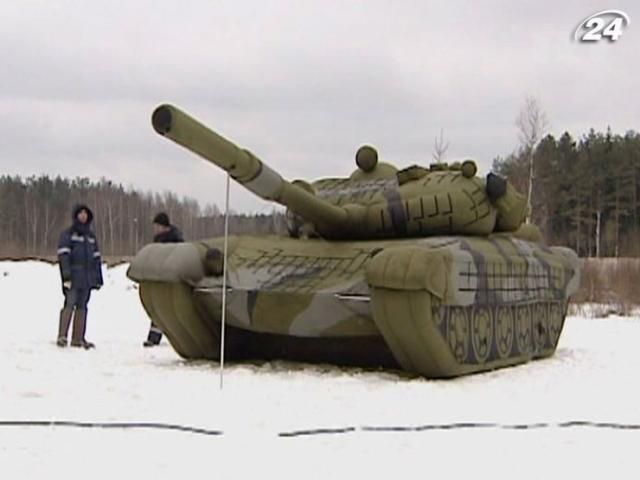 Русская армия пугает противников надувной техникой