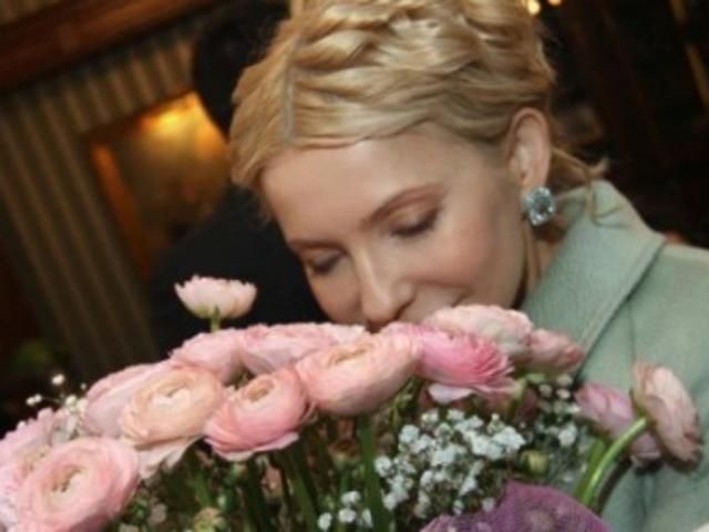 Оппозиционеры завтра полетят к Тимошенко на день рождения Оппозиционеры завтра полетят к Тимошенко на день рождения