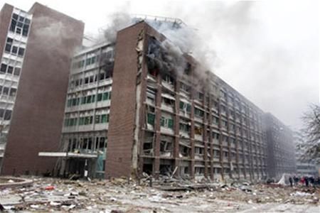 Видео теракта Брейвика впервые показали на норвежском телевидении (Видео) Видео теракта Брейвика впервые показали на норвежском телевидении (Видео)