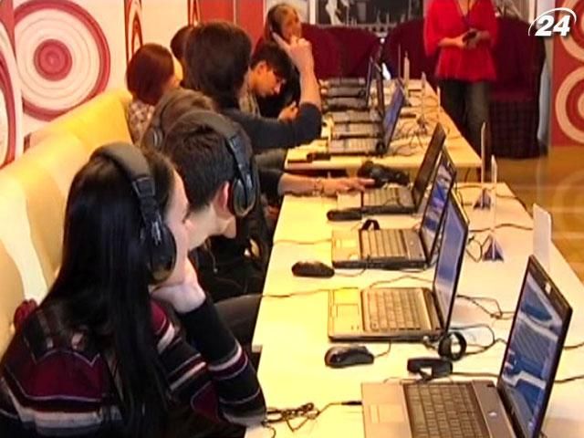 У Харкові третю добу триває кіномарафон У Харкові третю добу триває кіномарафон