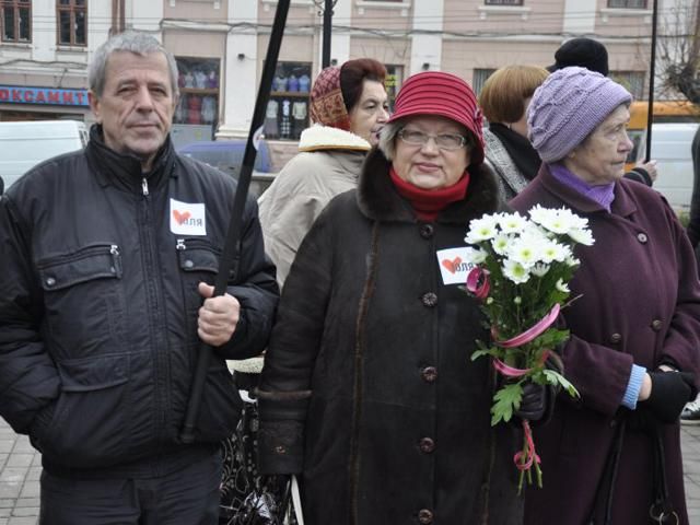 Для Тимошенко запускают фейерверки Для Тимошенко запускают фейерверки