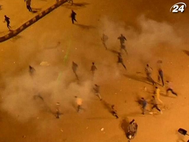 Єгиптяни протестують проти розширення повноважень президента Єгиптяни протестують проти розширення повноважень президента