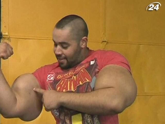 Бодибилдер из США вошел в Книгу рекордов Гиннеса Бодибилдер из США вошел в Книгу рекордов Гиннеса