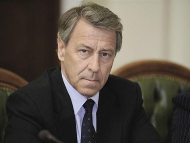 Оппозиционеры попросили 34 гостиничных номера для новоизбранных народных депутатов Оппозиционеры попросили 34 гостиничных номера для новоизбранных народных депутатов