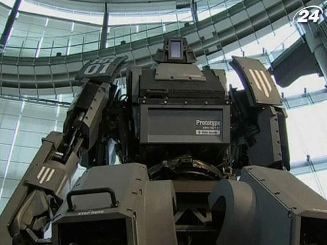 В Японии представили робота, которым можно управлять изнутри