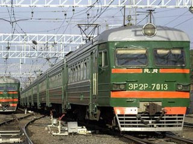 На Волині пасажирський потяг зіткнувся з вантажівкою на переїзді На Волині пасажирський потяг зіткнувся з вантажівкою на переїзді