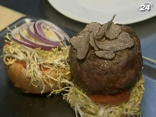 В Нью-Йорке можно попробовать самый дорогой в мире гамбургер В Нью-Йорке можно попробовать самый дорогой в мире гамбургер