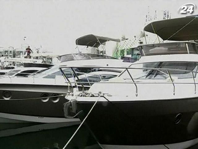 У Гонконгу організували виставку елітних яхт У Гонконгу організували виставку елітних яхт