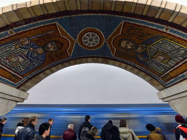 Самые удивительные станции метро в мире (Фото)
